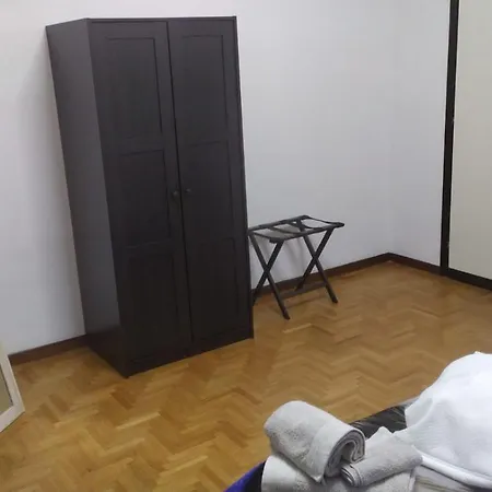 Apartment Casa Chiara - 11 Minuti Da Milano - 6 Minuti Da Policlinico San Donato Milanese