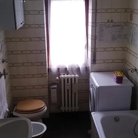 Casa Chiara - 11 Minuti Da Milano - 6 Minuti Da Policlinico San Donato Milanese * 圣朱利亚诺-米拉内塞